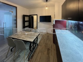 2 bedroom m-t Alen mak, Varna 3