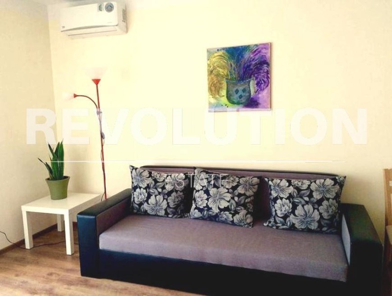 Kiadó  1 hálószoba Varna , Centar , 60 négyzetméter | 32131821