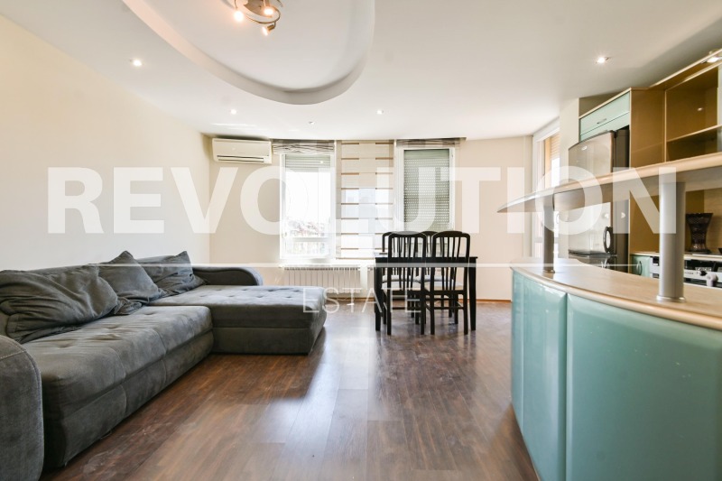 Дава под нем  3-стаен, град София, Дървеница •  750 EUR • ID 46123516 — holmes.bg - [1] 