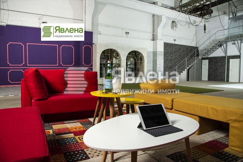 Zu vermieten  Industriegebäude Sofia , Dianabad , 243 qm | 92174737 - Bild [2]