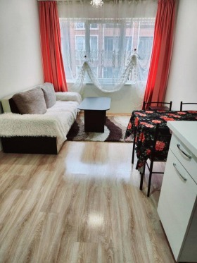 1 soveværelse Zona B-18, Sofia