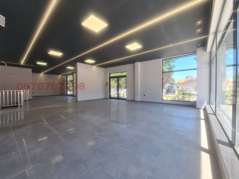 Te huur  Winkel Plovdiv , Juzjen , 220 m² | 50661925