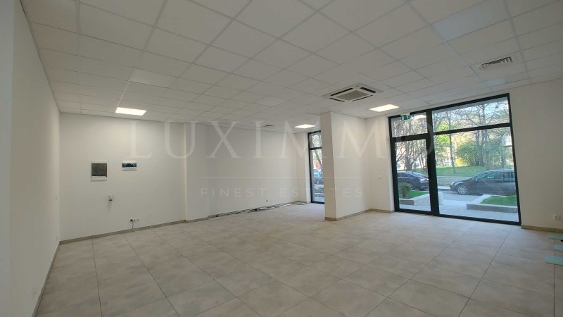 Zu vermieten  Geschäft Sofia , Zentar , 110 qm | 58961484