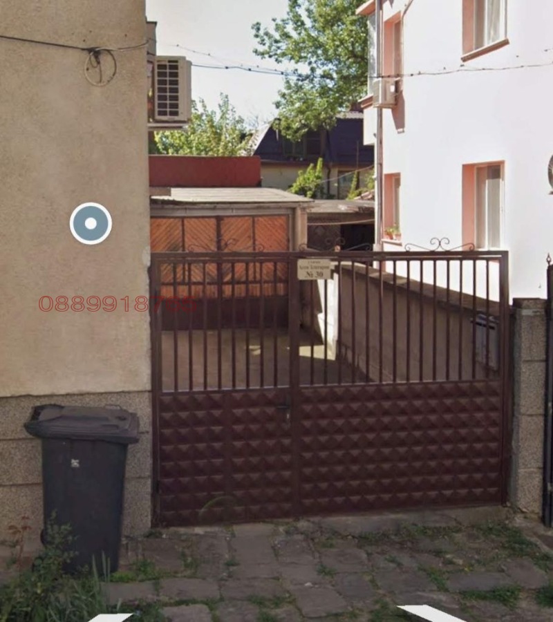 Дава под Наем ГАРАЖ в град Плевен, Широк център - 18 кв.м / 80 € » 156.47 лв.