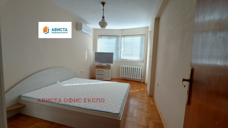 Дава под наем 2-СТАЕН, гр. София, Лозенец, снимка 5 - Апартаменти - 52835700