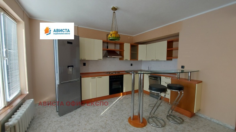 Дава под наем 2-СТАЕН, гр. София, Лозенец, снимка 2 - Апартаменти - 52835700