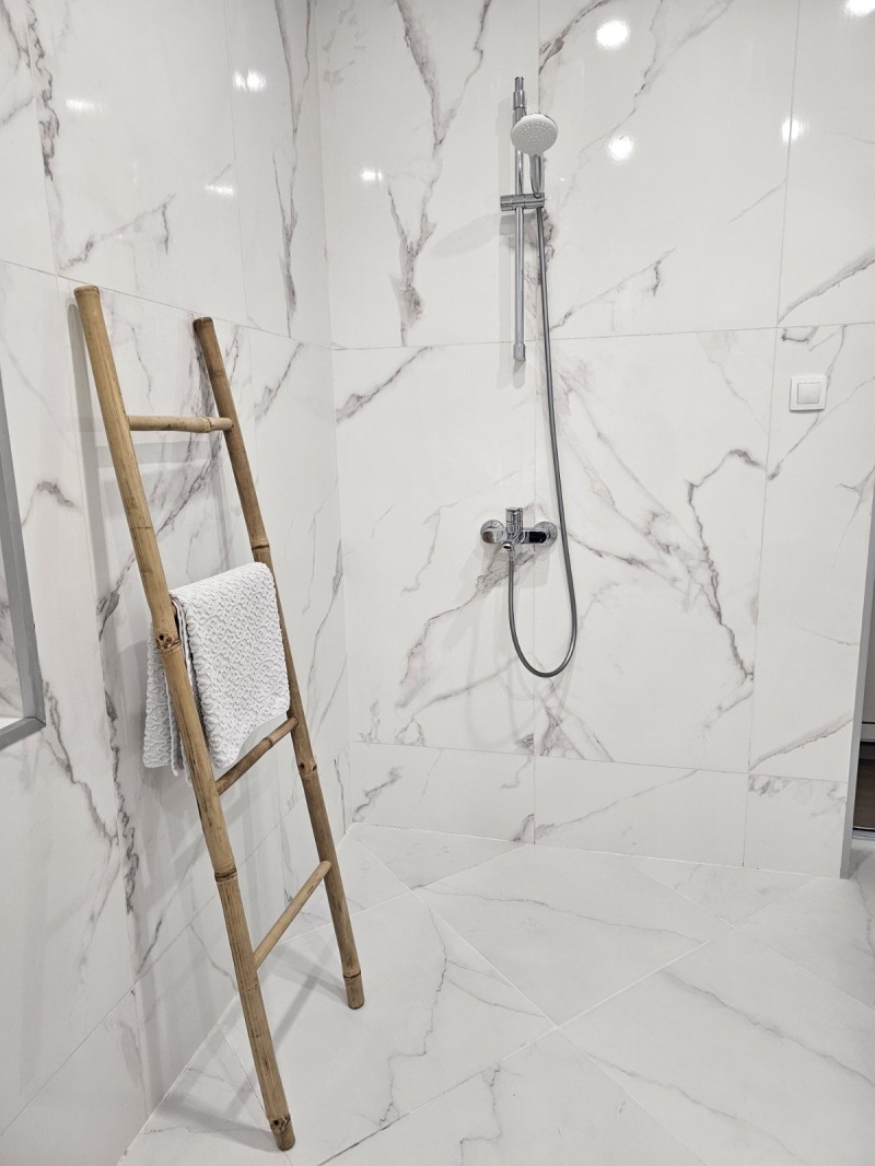 Дава под наем ЕТАЖ ОТ КЪЩА, гр. Пловдив, Център, снимка 7 - Етаж от къща - 53073379