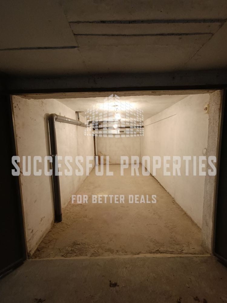 For Rent  Garage Sofia , Vitosha , 20 sq.m | 21122142