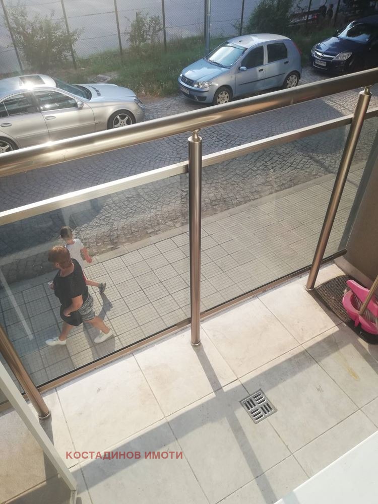 Para alugar  1 quarto Plovdiv , Kiutchuk Parij , 60 m² | 94665832 - imagem [2]