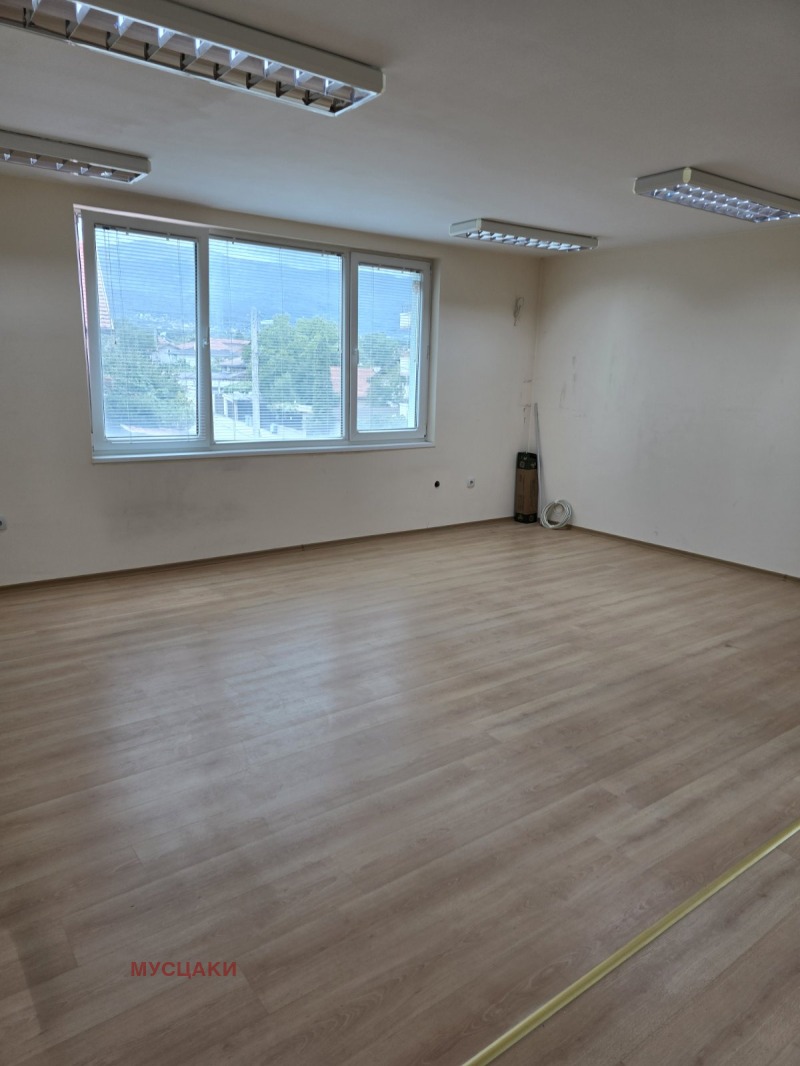 Do wynajęcia  Biuro Sofia , Gorubljane , 105 mkw | 48591111 - obraz [2]