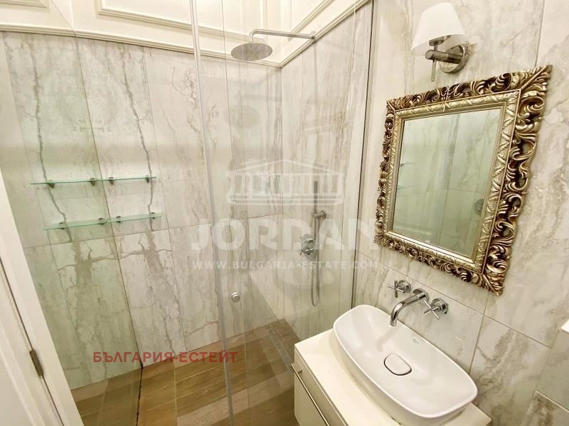 De inchiriat  2 dormitoare Varna , Țentâr , 96 mp | 16522612 - imagine [7]