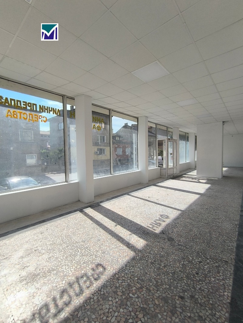 A louer  Boutique Vratsa , Tsentar , 192 m² | 89061043 - image [13]