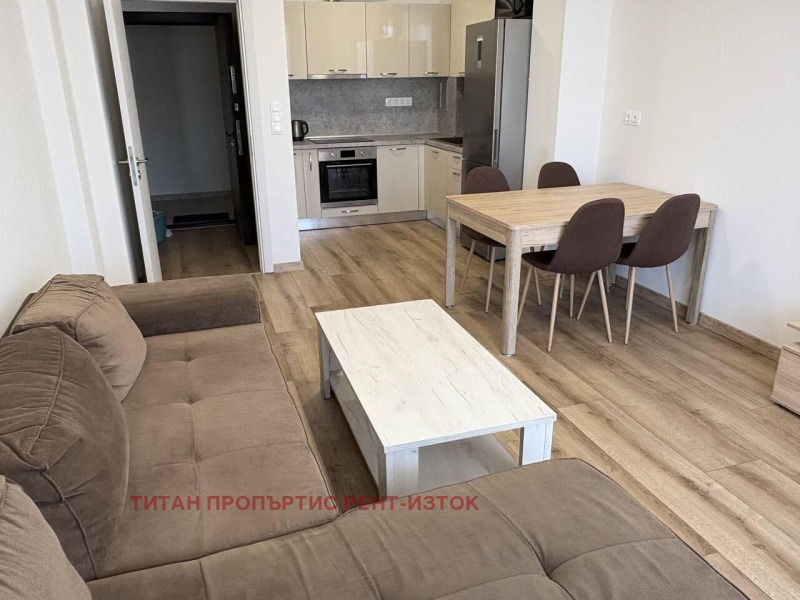 Zu vermieten  1 Schlafzimmer Burgas , Sarafowo , 69 qm | 60442152