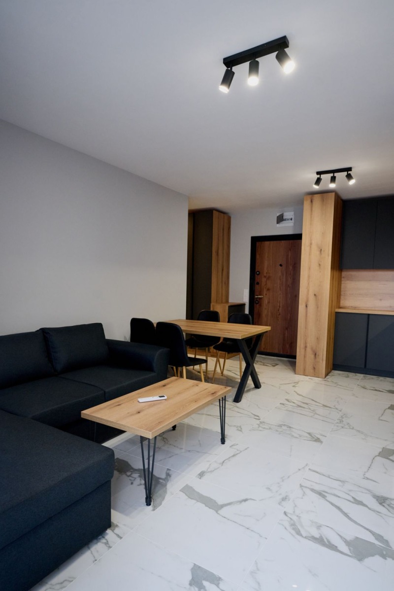 Дава под наем 2-СТАЕН, гр. София, Връбница 1