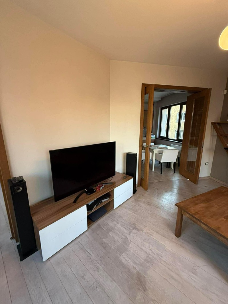 Дава под наем 3-СТАЕН, гр. София, Център, снимка 2 - Апартаменти - 52825335