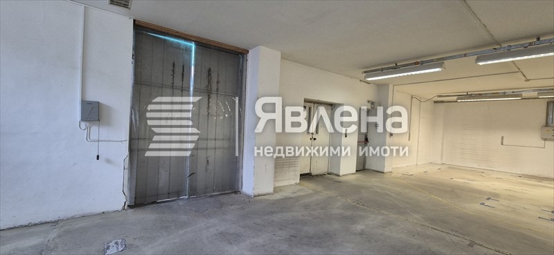 Дава под наем ПРОМ. ПОМЕЩЕНИЕ, гр. Пловдив, Индустриална зона - Тракия, снимка 3 - Производствени сгради - 54093658