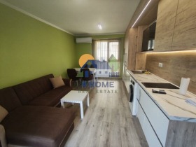 1 quarto Pobeda, Varna