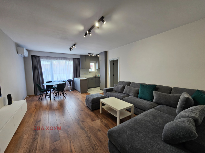 Kiadó  2 hálószobás Plovdiv , Hristo Smirnenski , 120 négyzetméter | 48357198