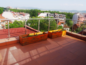 МЕЗОНЕТ, 150 m2
