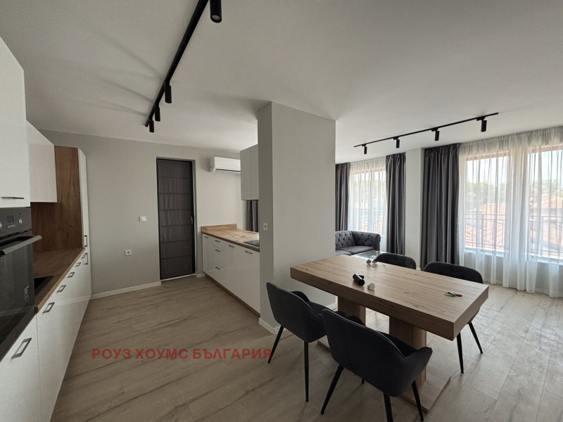 Под наем 3-СТАЕН, град Пловдив, Център • 999 € • 20348378 — Holmes.bg