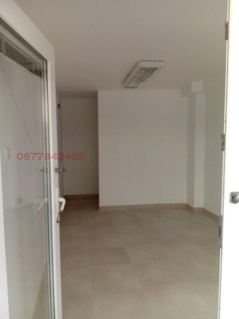 Дава под наем ОФИС, гр. Варна, Зимно кино Тракия