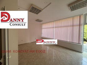 Butik Kolyu Ficheto, Veliko Tarnovo 1