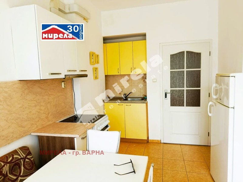 Дава под наем 3-СТАЕН, гр. Варна, ВИНС-Червен площад