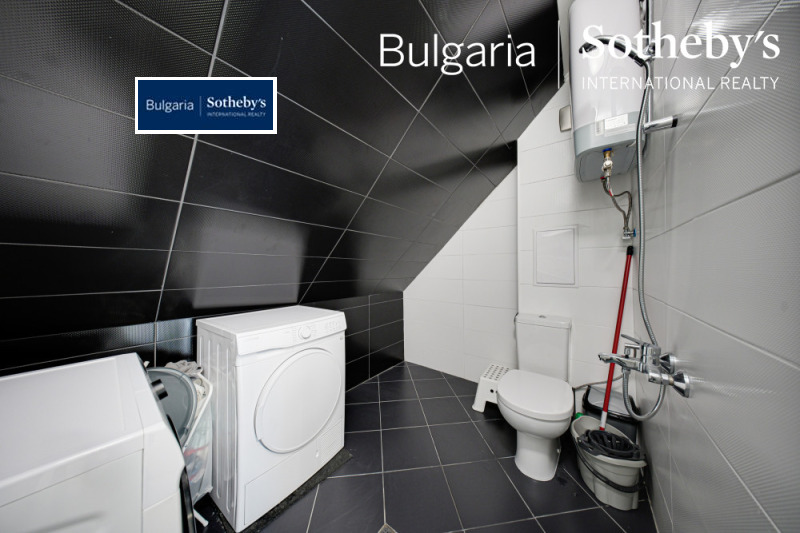De inchiriat  3 dormitoare Sofia , Țentâr , 177 mp | 28174928 - imagine [15]