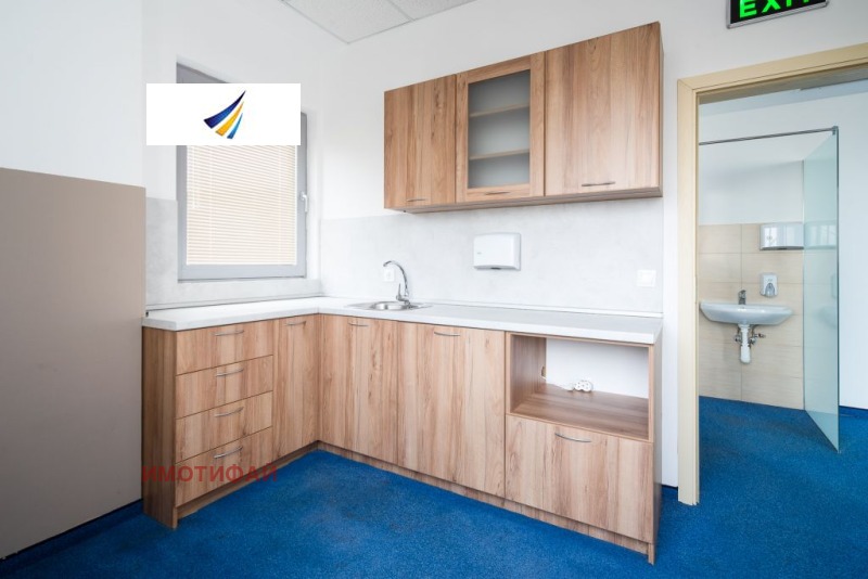 Te huur  Kantoor Sofia , Studentski grad , 385 m² | 43215398 - afbeelding [8]