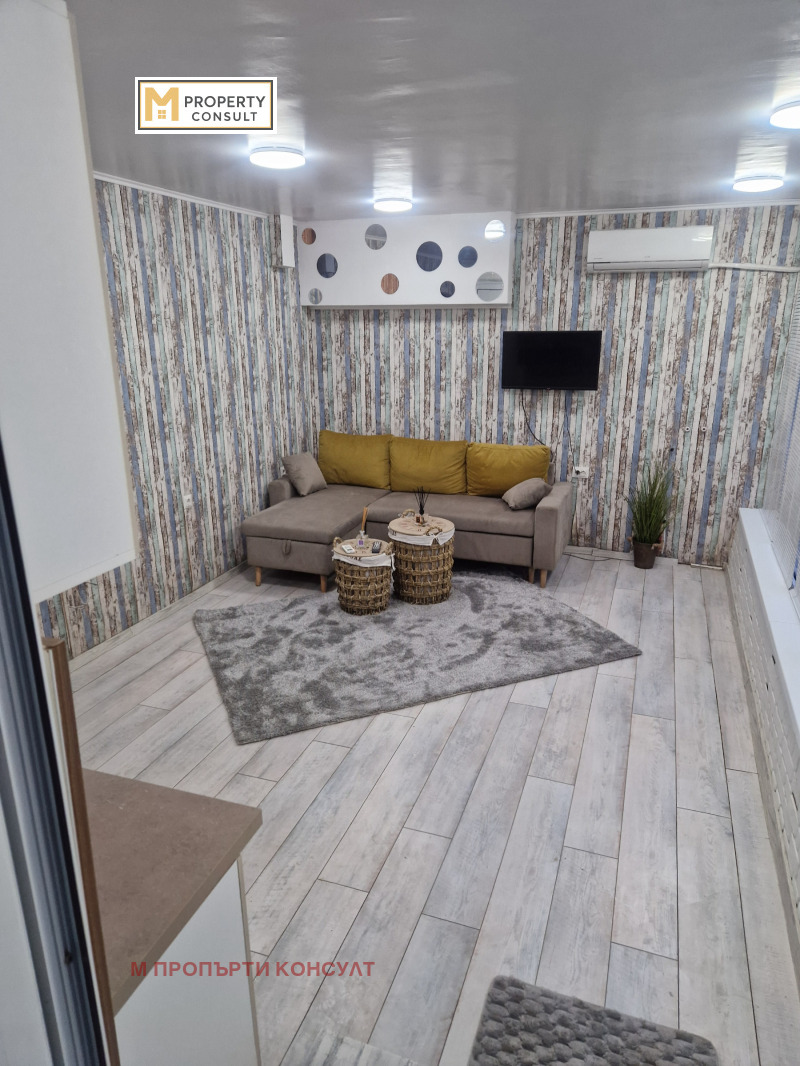 Дава под наем ОФИС, гр. Плевен, Идеален център, снимка 2 - Офиси - 51356544