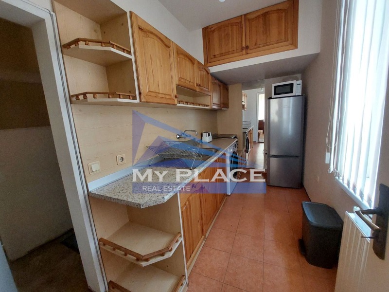 Дава под наем ЕТАЖ ОТ КЪЩА, гр. Шумен, Херсон, снимка 6 - Етаж от къща - 52614379