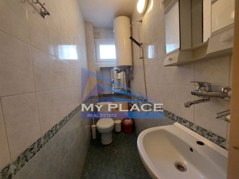 Дава под наем ЕТАЖ ОТ КЪЩА, гр. Шумен, Херсон, снимка 10 - Етаж от къща - 52614379