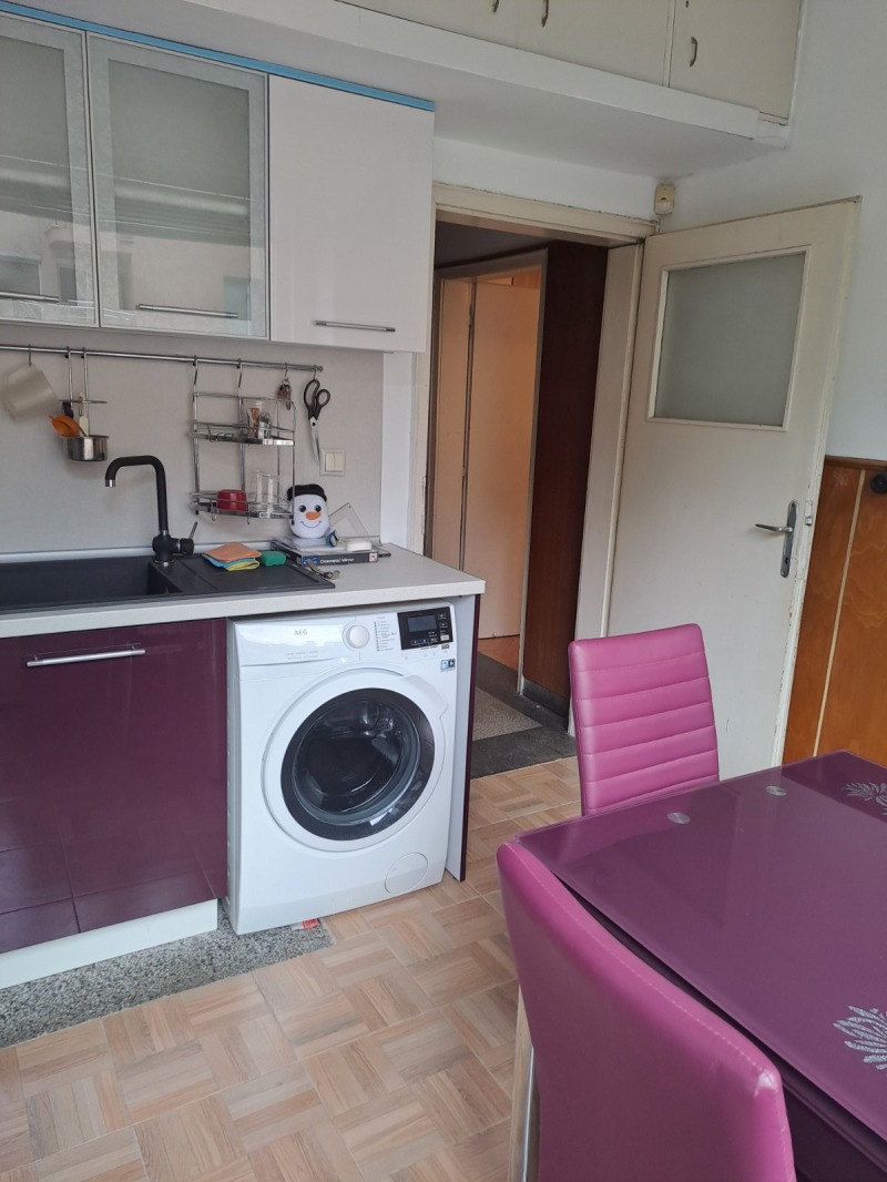 De inchiriat  1 dormitor Sofia , Crasno selo , 65 mp | 22341344 - imagine [2]