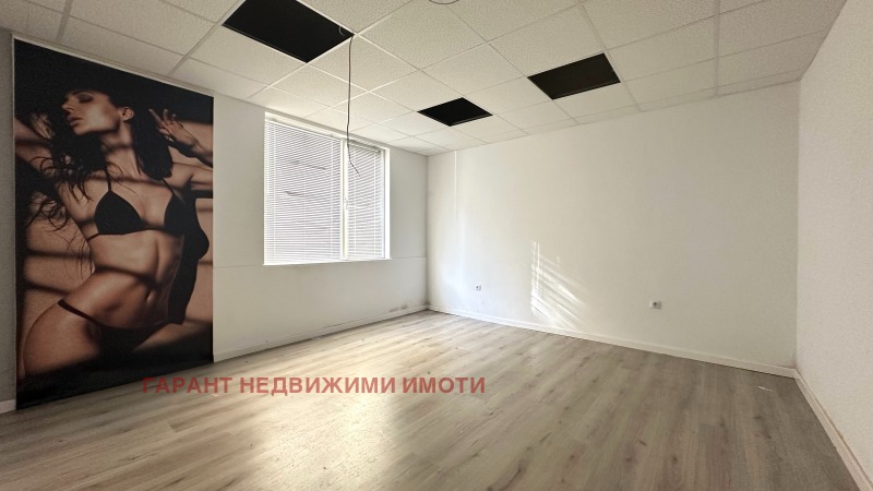 Под наем ОФИС, град Габрово, Център • 400 лв. / 204.52 € • 75778624 1