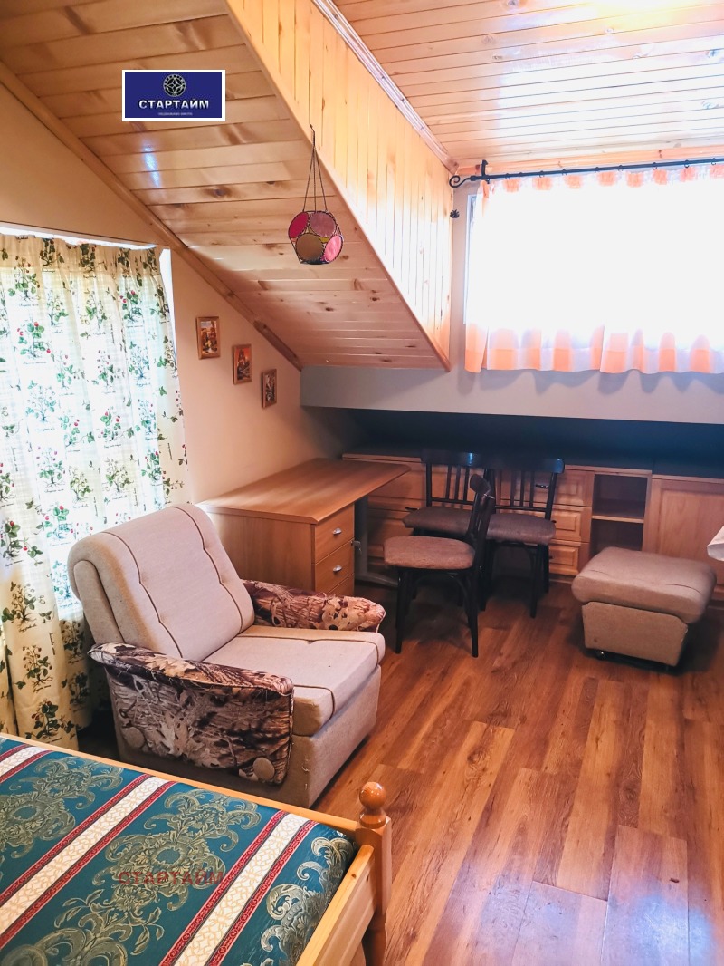 For Rent  Attic Sofia , Tsentar , 25 sq.m | 96541568