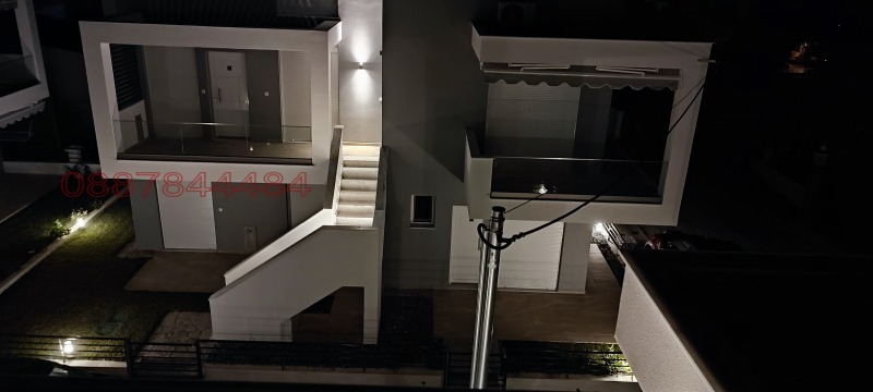 Дава под наем 2-СТАЕН, Извън страната, област Извън страната