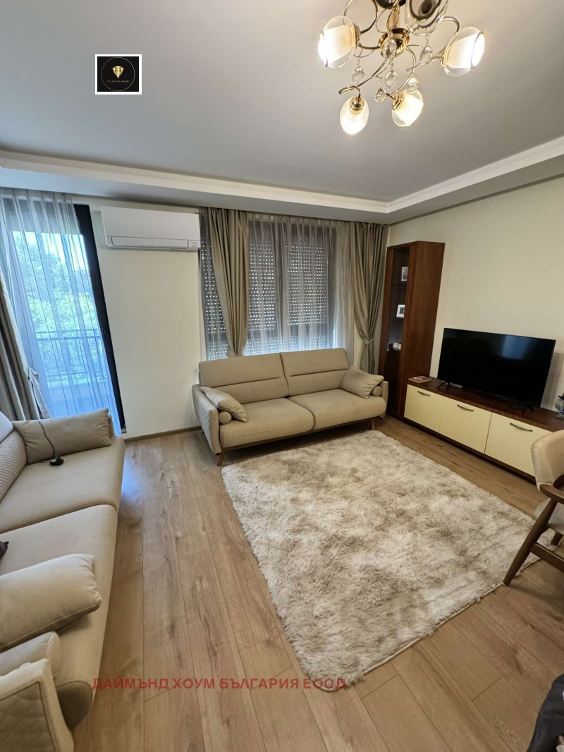 Da affittare  2 camere da letto Plovdiv , Mladegki Halm , 110 mq | 17678919