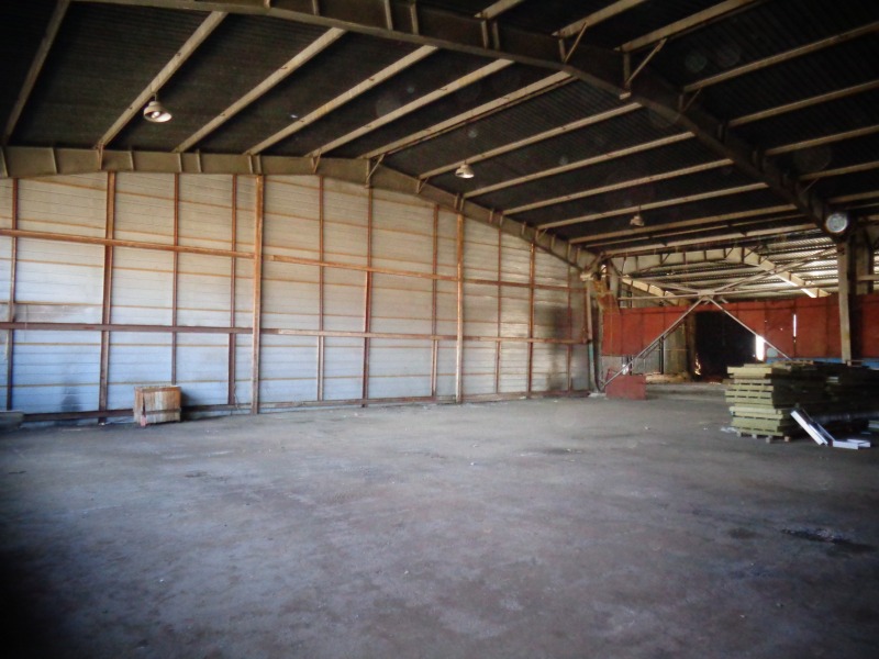 Дава под наем ПРОМ. ПОМЕЩЕНИЕ, гр. София, с. Яна, снимка 2 - Производствени сгради - 52850346