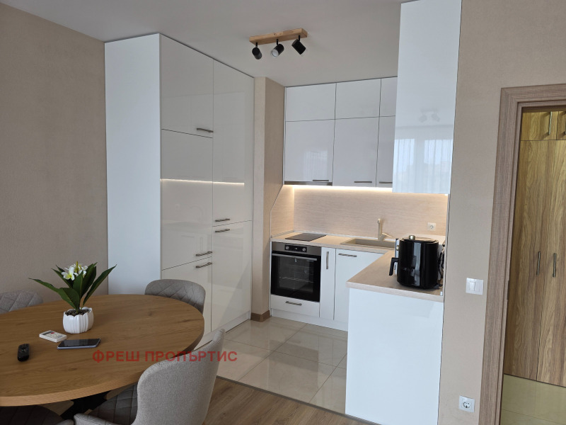 A louer  1 chambre Sofia , Stoudentski grad , 65 m² | 12728392