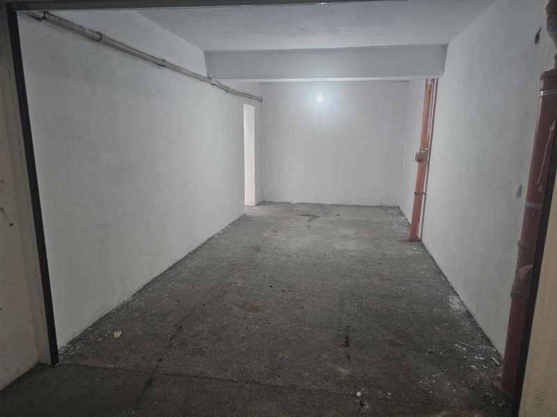 Дава под наем 3-СТАЕН, гр. Кърджали, Възрожденци, снимка 14 - Апартаменти - 52534224