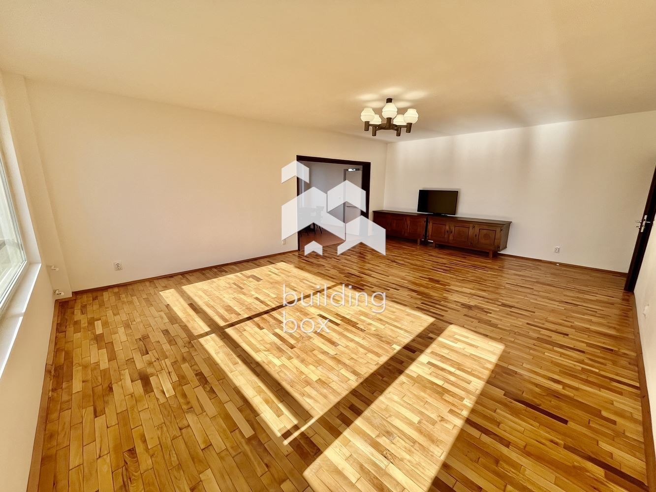 Дава под наем МНОГОСТАЕН, гр. София, Изгрев