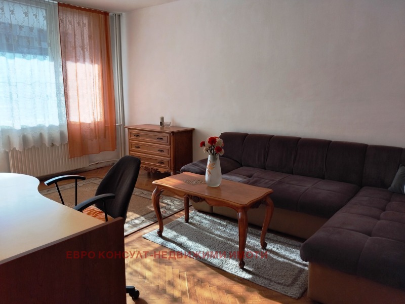 Дава под нем  2-стаен, град София, Стрелбище •  550 EUR • ID 60634669 — holmes.bg - [1] 