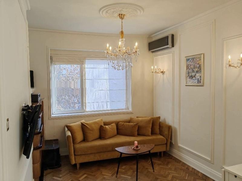 Дава под нем  3-стаен, град София, Център •  999 EUR • ID 86493512 — holmes.bg - [1] 