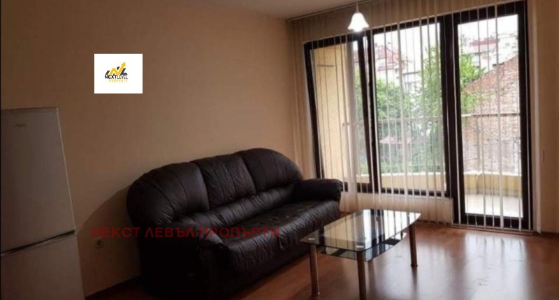 Para alugar  1 quarto Sofia , Reduta , 72 m² | 94463297