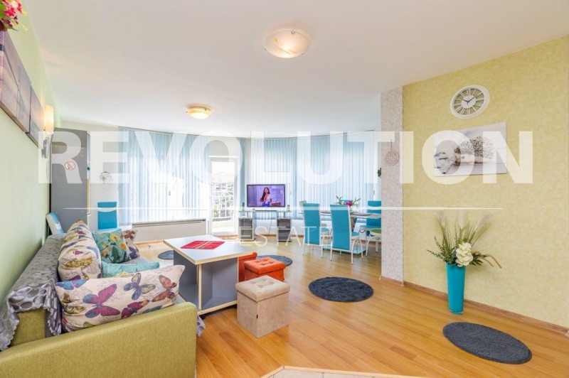 Vuokrattavana  3 makuuhuonetta Varna , Tsentar , 130 neliömetriä | 69140468 - kuva [3]
