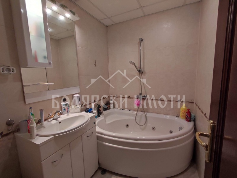 Do wynajęcia  2 sypialnie Weliko Tarnowo , Kolju Ficzeto , 100 mkw | 55229424 - obraz [8]