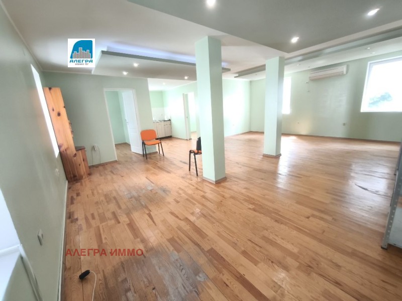 Para alugar  Escritório Plovdiv , Centar , 105 m² | 66084674
