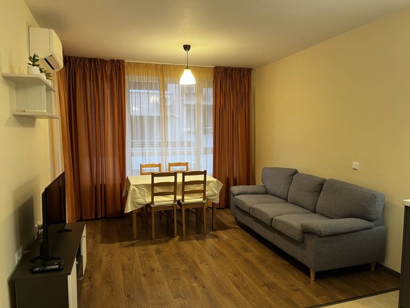 De inchiriat  1 dormitor Burgas , Lazur , 55 mp | 43536002
