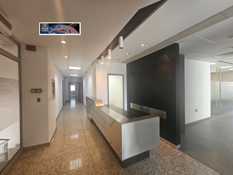 Te huur  Kantoor Sofia , Studentski grad , 764 m² | 60317485