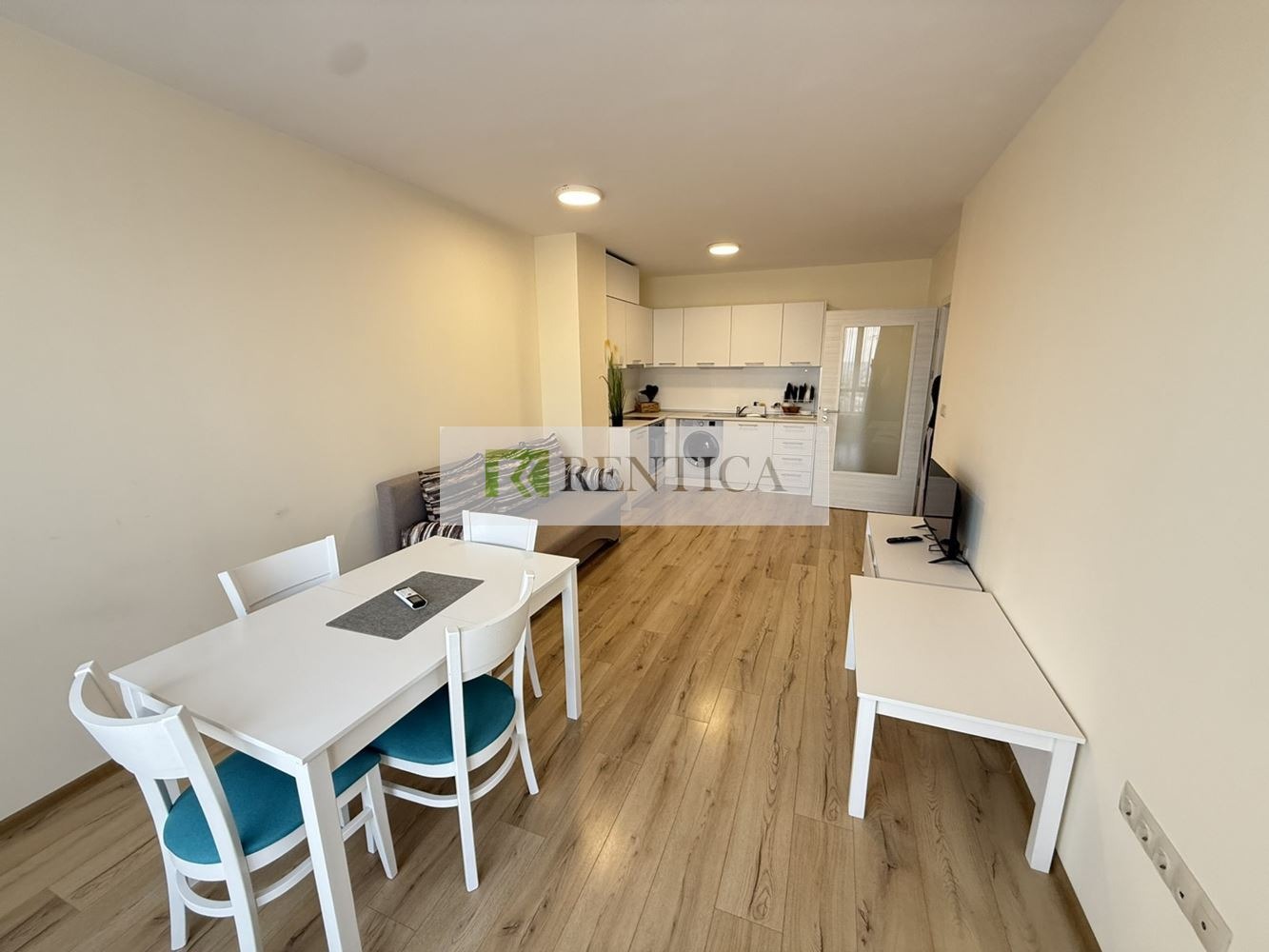 Дава под наем 2-СТАЕН, гр. Варна, Аспарухово, снимка 4 - Апартаменти - 54051140